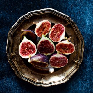 Sliced fresh Italian figs in a bowl